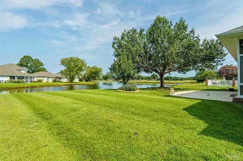 Exterior - 5649 Sandstone Dr, Pace, FL 32571 photo 4 of 6