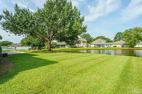 Exterior - 5649 Sandstone Dr, Pace, FL 32571 photo 5 of 6
