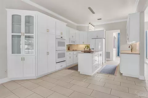 Kitchen - 5649 Sandstone Dr, Pace, FL 32571 photo 1 of 4