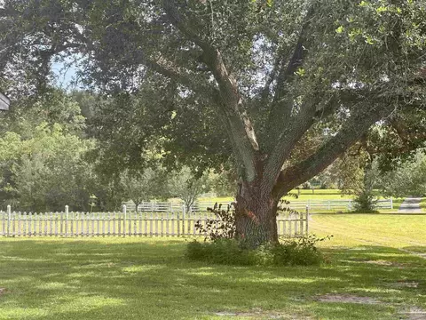 2664 Sherrilane, Cantonment, FL 32533 photo 8