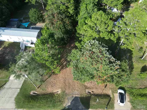 1610 Ora Dr, Pensacola, FL 32506