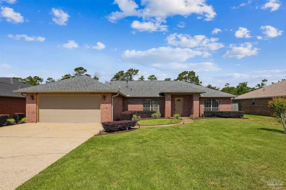 Exterior - 578 Batten Blvd, Pensacola, FL 32507 photo 1 of 7