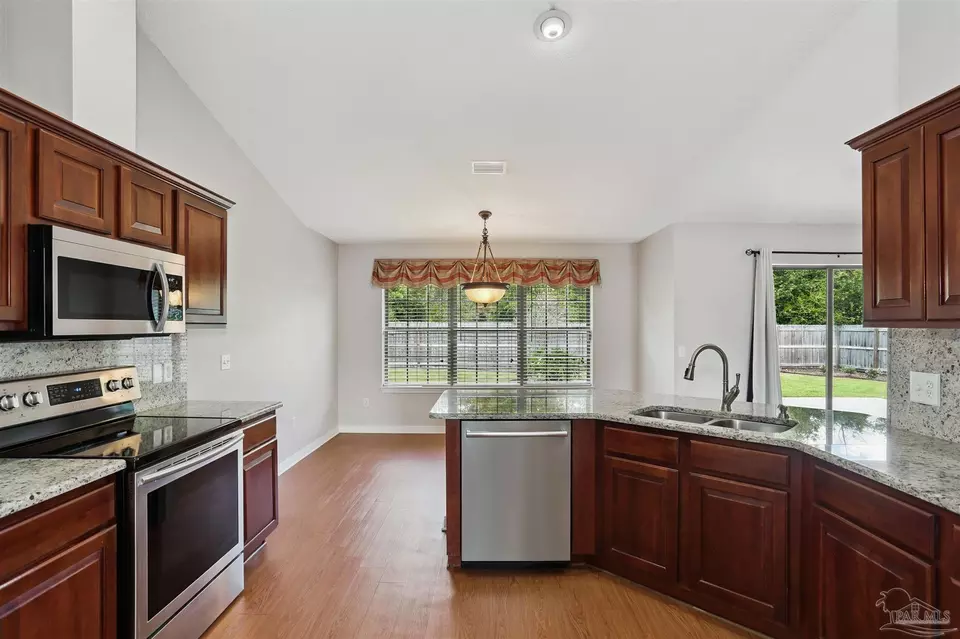 Kitchen - 578 Batten Blvd, Pensacola, FL 32507 photo 3 of 3