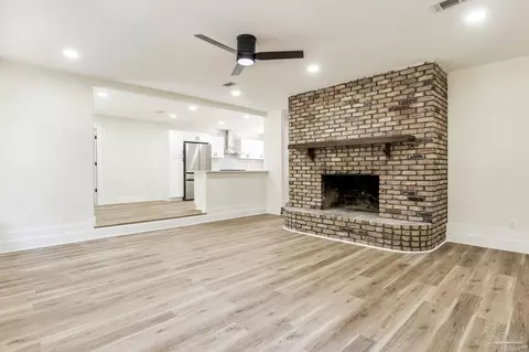 Living - 4645 Briaroak Dr, Pace, FL 32571 photo 2 of 3