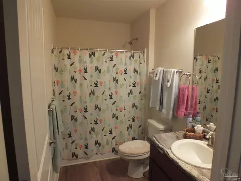 Bath - 4441 Fiske St, Pace, FL 32571 photo 1 of 4