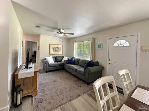 1410 E Burgess Rd, Pensacola, FL 32504