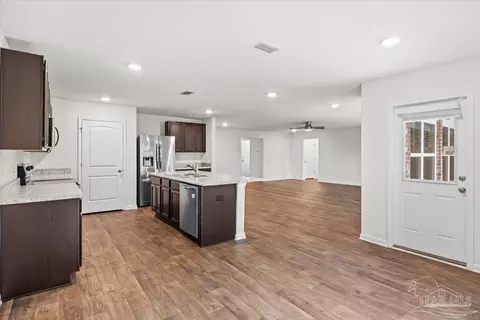 Entry Way - 4666 Perception Cir, Milton, FL 32570 photo 3 of 6