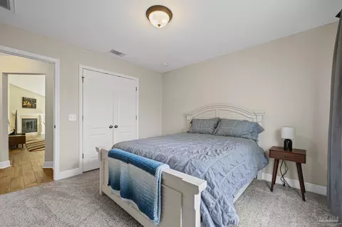 Bedroom - 6049 Autumn Pines Cir, Pace, FL 32571 photo 3 of 6