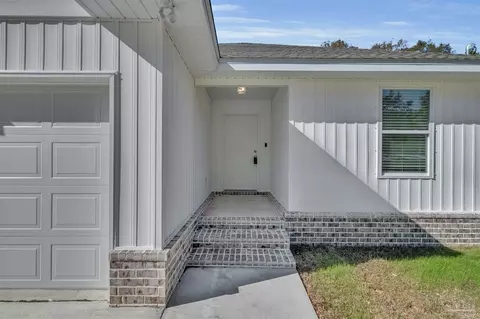 3033 N 13th Ave, Milton, FL 32583 photo 3