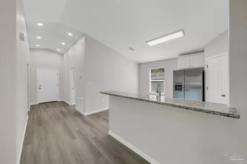 3033 N 13th Ave, Milton, FL 32583 photo 8