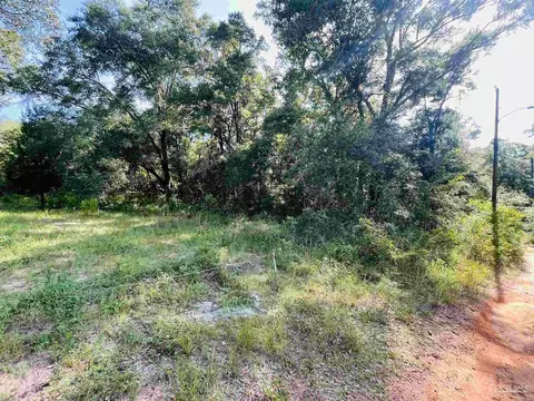 0000 Hydrangea St, Milton, FL 32570