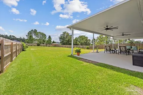 Exterior - 8121 Silver Maple Dr, Milton, FL 32583 photo 7 of 7