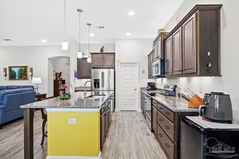 Kitchen - 8121 Silver Maple Dr, Milton, FL 32583 photo 1 of 5