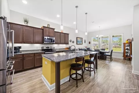 Kitchen - 8121 Silver Maple Dr, Milton, FL 32583 photo 3 of 5