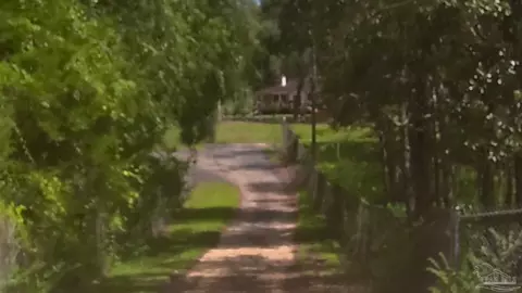 9240 Magnolia Springs Rd, Pensacola, FL 32526
