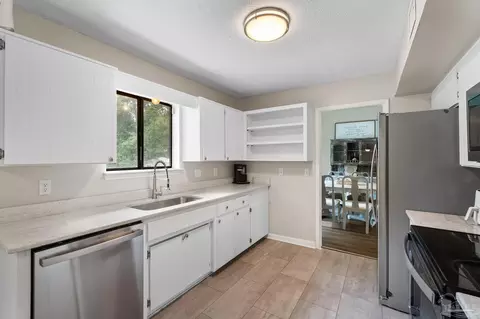 Kitchen - 5069 Guernsey Rd, Pace, FL 32571 photo 3 of 4