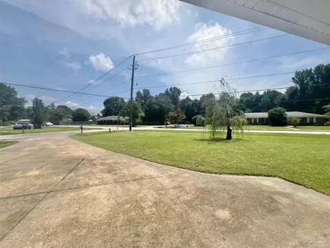 616 E Oak St, Atmore, AL 36502 photo 29