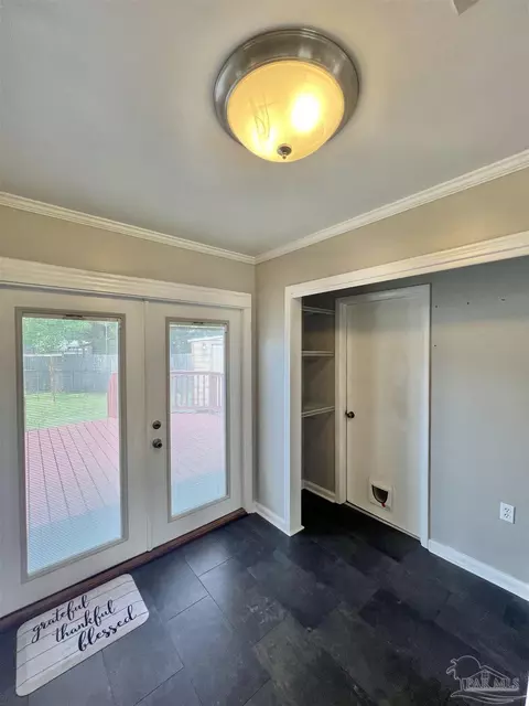 616 E Oak St, Atmore, AL 36502 photo 7