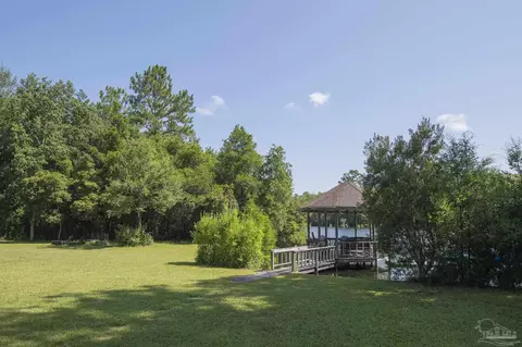 Exterior - 11230 Bobcat Trl, Milton, FL 32583 photo 6 of 11