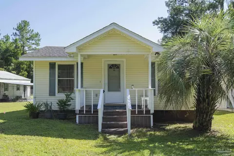 Exterior - 11230 Bobcat Trl, Milton, FL 32583 photo 4 of 11