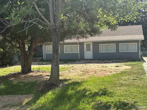3525 Robinson Pt Rd, Milton, FL 32583