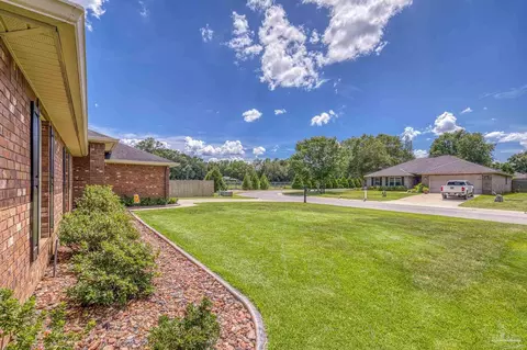 Exterior - 6065 Autumn Pines Cir, Pace, FL 32571 photo 16 of 18
