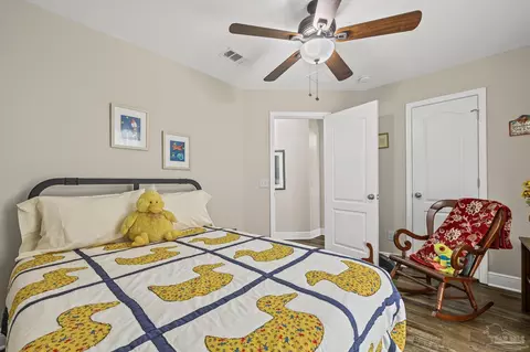 Bedroom - 6065 Autumn Pines Cir, Pace, FL 32571 photo 6 of 6