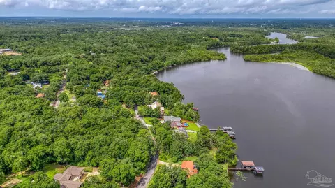 7535 Lakeside Dr, Milton, FL 32583 photo 12