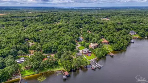 7535 Lakeside Dr, Milton, FL 32583 photo 10