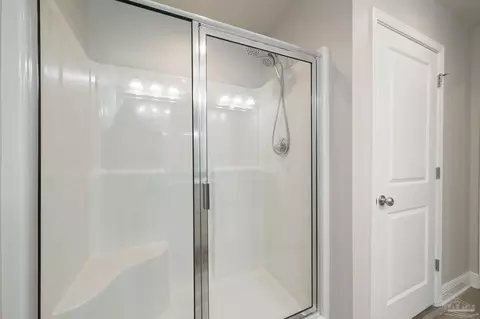 Bath - 6874 Wallace Dr, Pace, FL 32571 photo 2 of 5