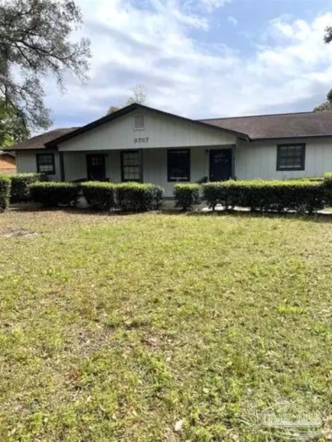 3787 Nobles St #A-B, Pensacola, FL 32514