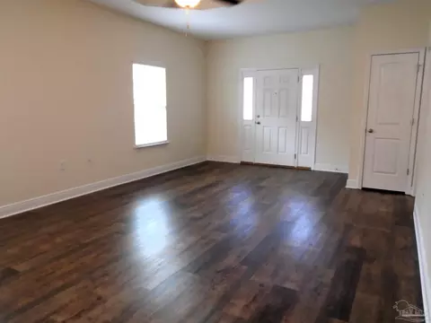 Living - 3868 Throne Ct, Milton, FL 32583 photo 1 of 3