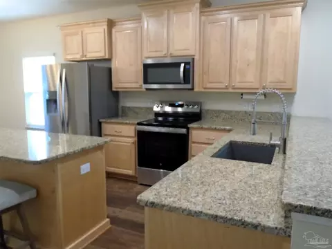 Kitchen - 3868 Throne Ct, Milton, FL 32583 photo 1 of 4