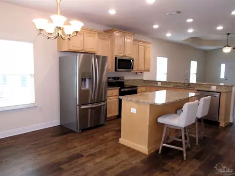 Kitchen - 3868 Throne Ct, Milton, FL 32583 photo 4 of 4