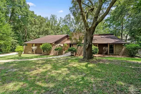 1314 Hound Chase Cir, Pensacola, FL 32514