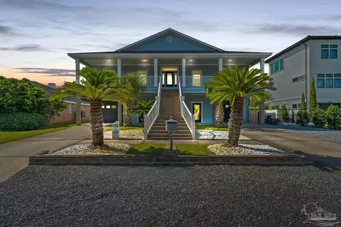 3344 Edgewater Dr, Gulf Breeze, FL 32563