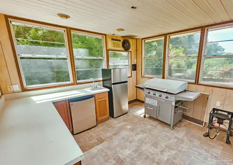 Kitchen - 3224 Hwy 4, Jay, FL 32565 photo 3 of 3