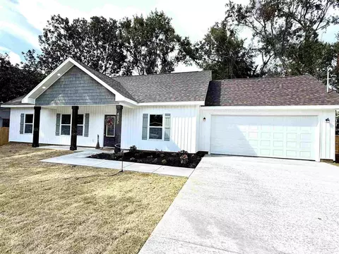 4035 Charles Cir, Pace, FL 32571