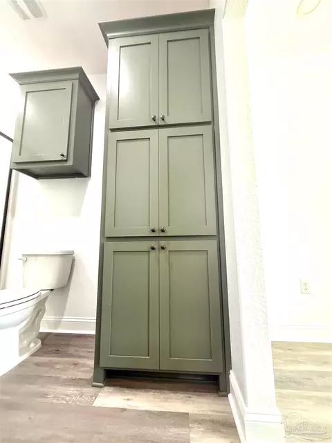 Bath - 4035 Charles Cir, Pace, FL 32571 photo 15 of 21