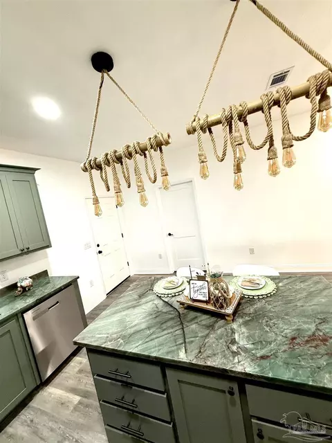Kitchen - 4035 Charles Cir, Pace, FL 32571 photo 4 of 17