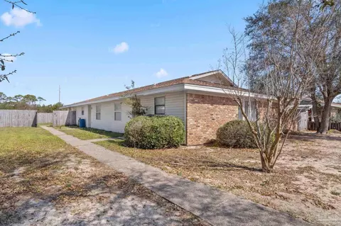 3383 Greenbriar Cir Apt A B C #A, B, C, Gulf Breeze, FL 32563