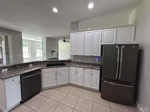 Kitchen - 150 Countri Ln, Cantonment, FL 32533 photo 3 of 5