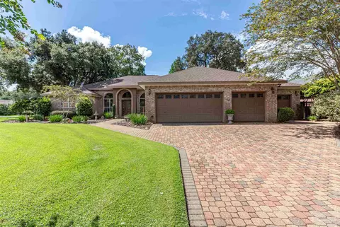 6955 Turnberry Cir, Navarre, FL 32566