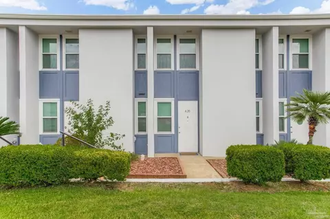 201 Pensacola Beach Rd #A-25, Gulf Breeze, FL 32561