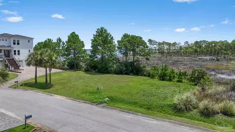 1702 Stanford Rd, Gulf Breeze, FL 32563