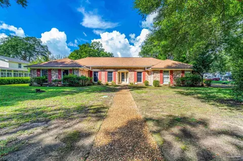 1296 Tamara Dr, Pensacola, FL 32504