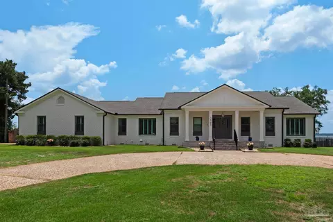 Exterior - 3845 Andrew Jackson Dr, Pace, FL 32571 photo 2 of 8
