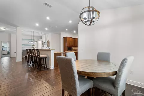 Dining - 6111 Dollarweed Dr, Pace, FL 32571 photo 1 of 4