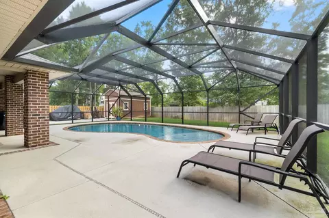 Exterior - 6111 Dollarweed Dr, Pace, FL 32571 photo 6 of 14