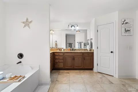 Bath - 6111 Dollarweed Dr, Pace, FL 32571 photo 2 of 8